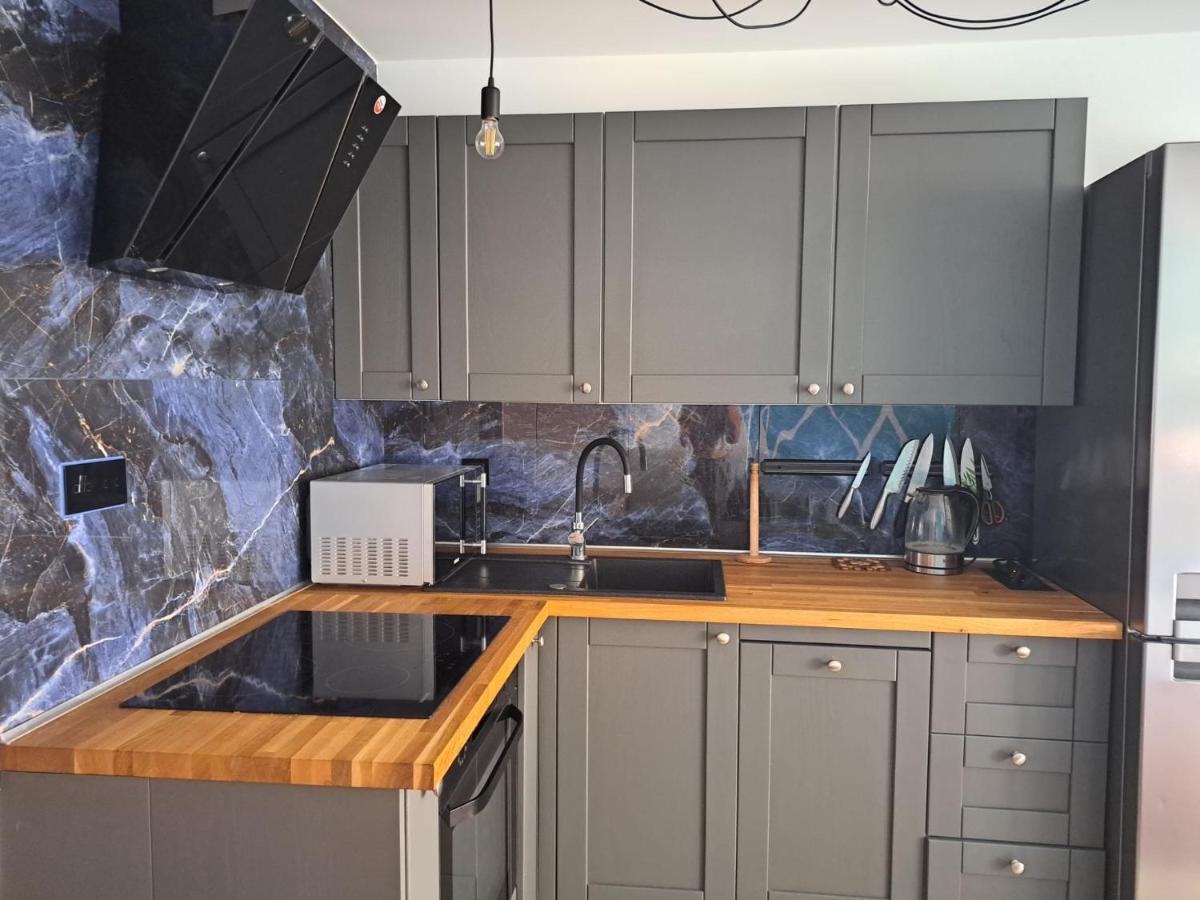 Apartament Karola Apartment ปูวาวือ ภายนอก รูปภาพ